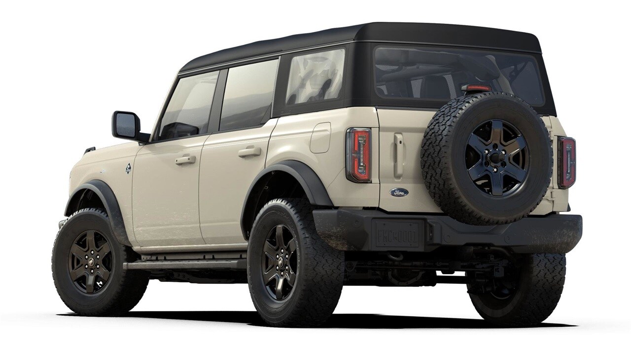 2025 Ford Bronco Outer Banks photo 2