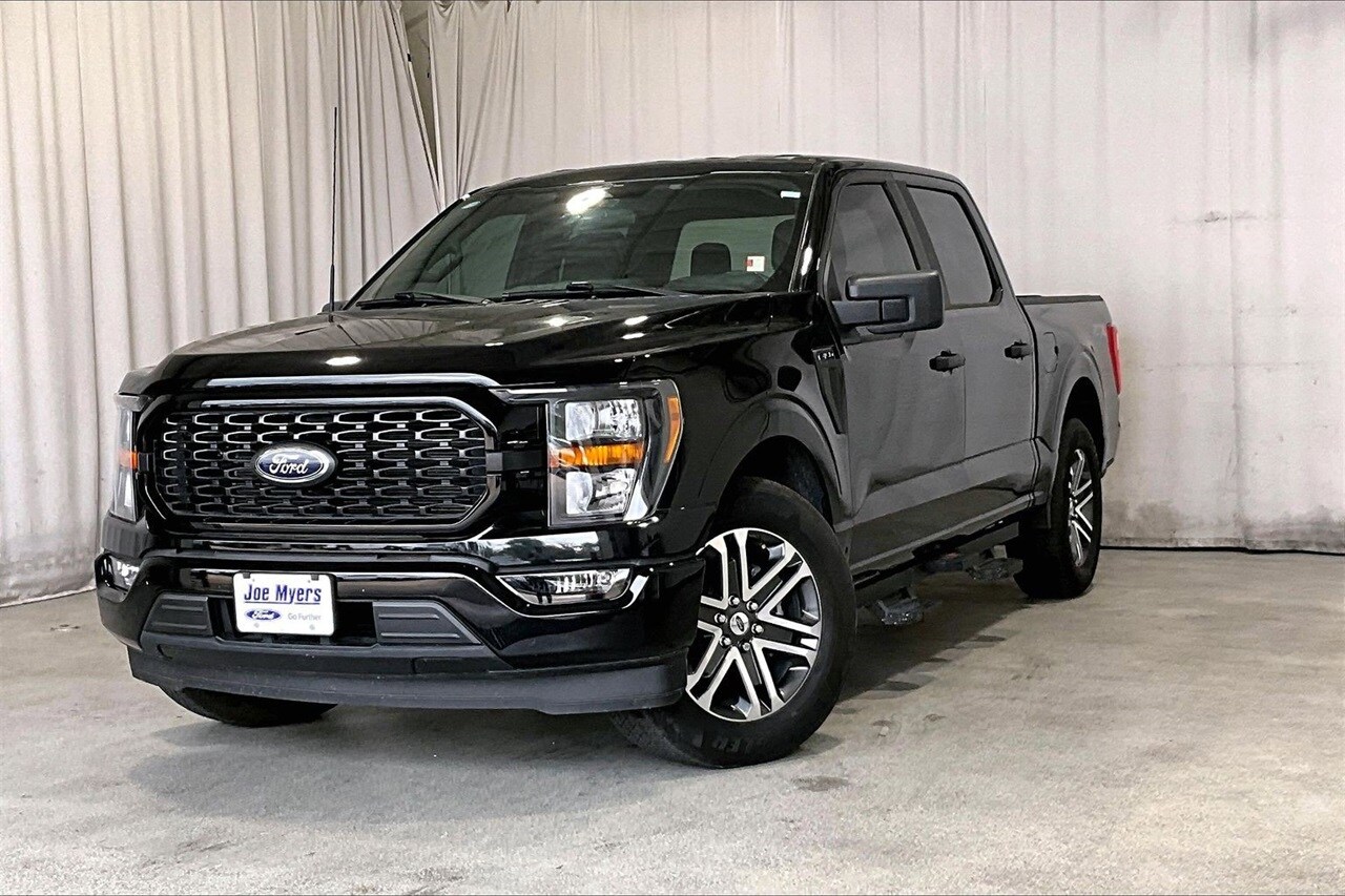 2023 Ford F-150 XL photo 2