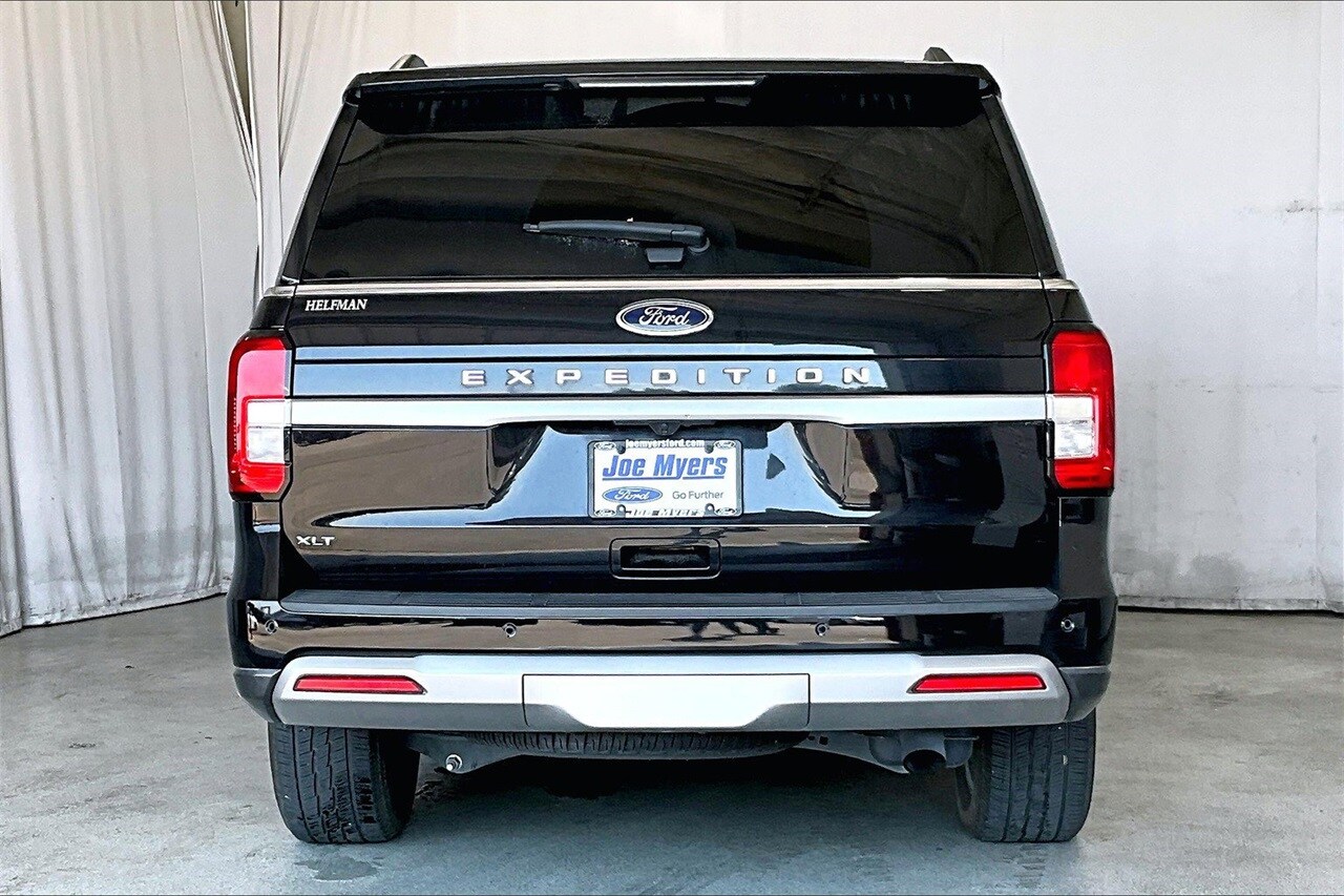 2022 Ford Expedition XLT photo 4