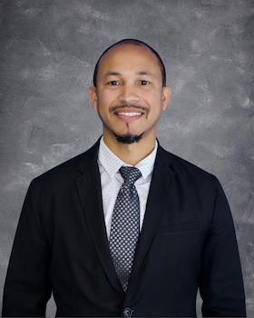 Staff member Geo Diaz from ID_79206f8001ed