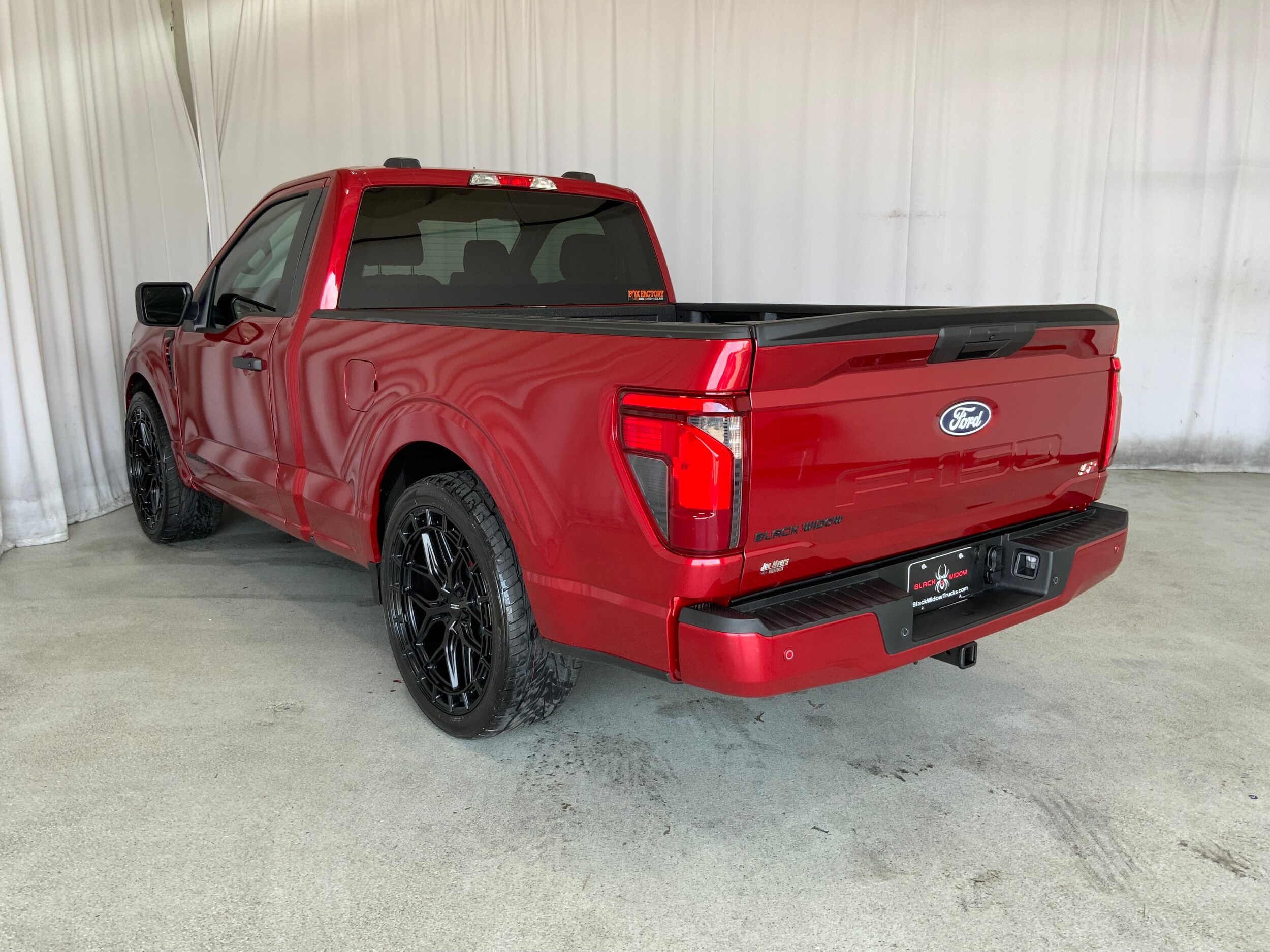 2025 Ford F-150 XL photo 4