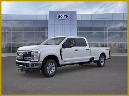 2025 Ford F-250 XLT Truck Crew Cab