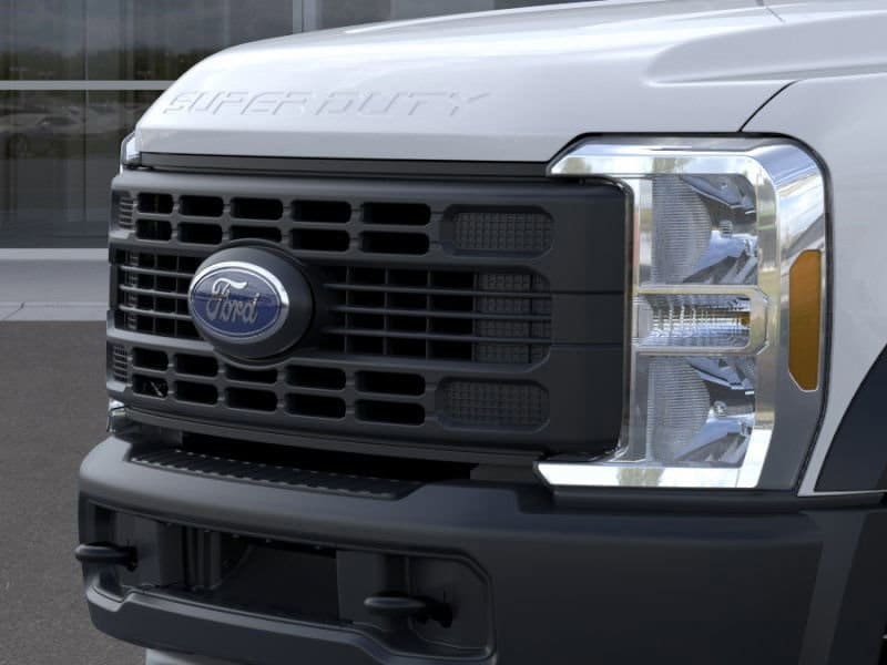 2025 Ford F-450 Super Duty Chassis Cab XL - Photo 17