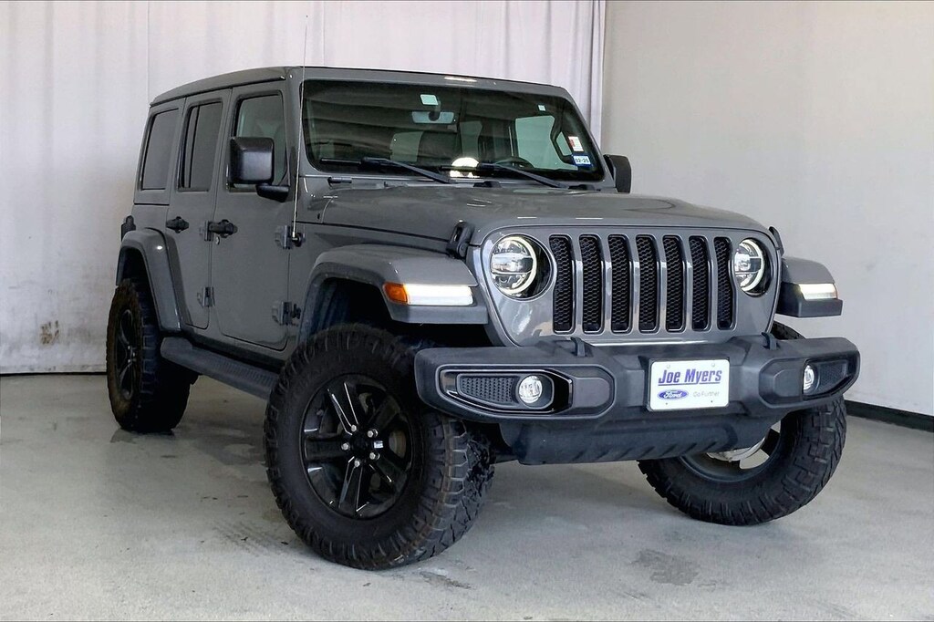 Used 2021 Jeep Wrangler Unlimited Sahara Altitude SUV