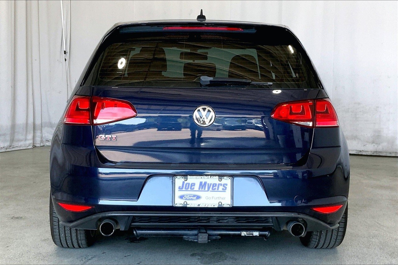 2016 Volkswagen Golf GTI Autobahn photo 3