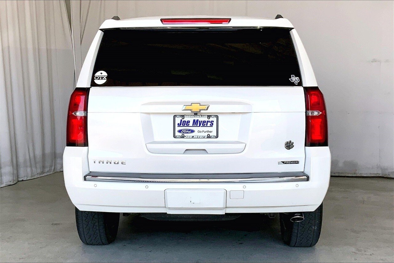 2017 Chevrolet Tahoe Premier photo 4