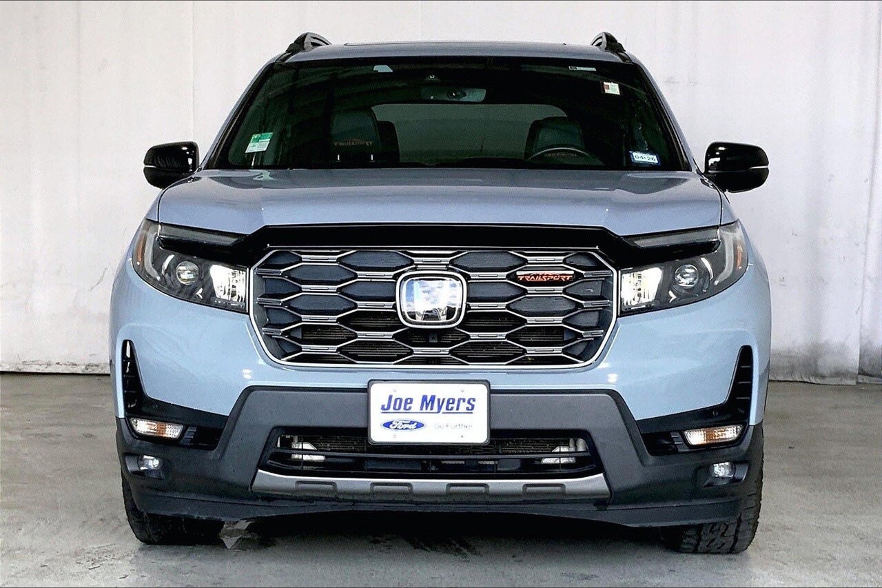 2022 Honda Passport TrailSport photo 2