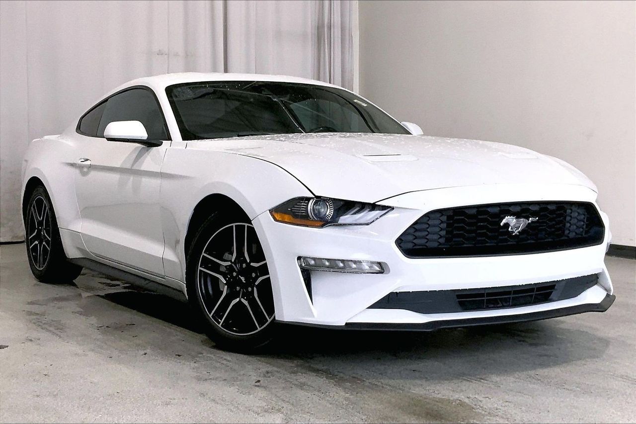 2022 Ford Mustang EcoBoost Coupe Premium's photo