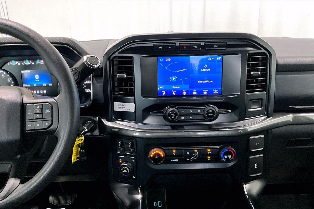 View vehicle photo 5