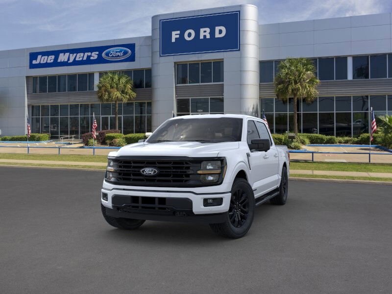 2025 Ford F-150 XLT photo 2