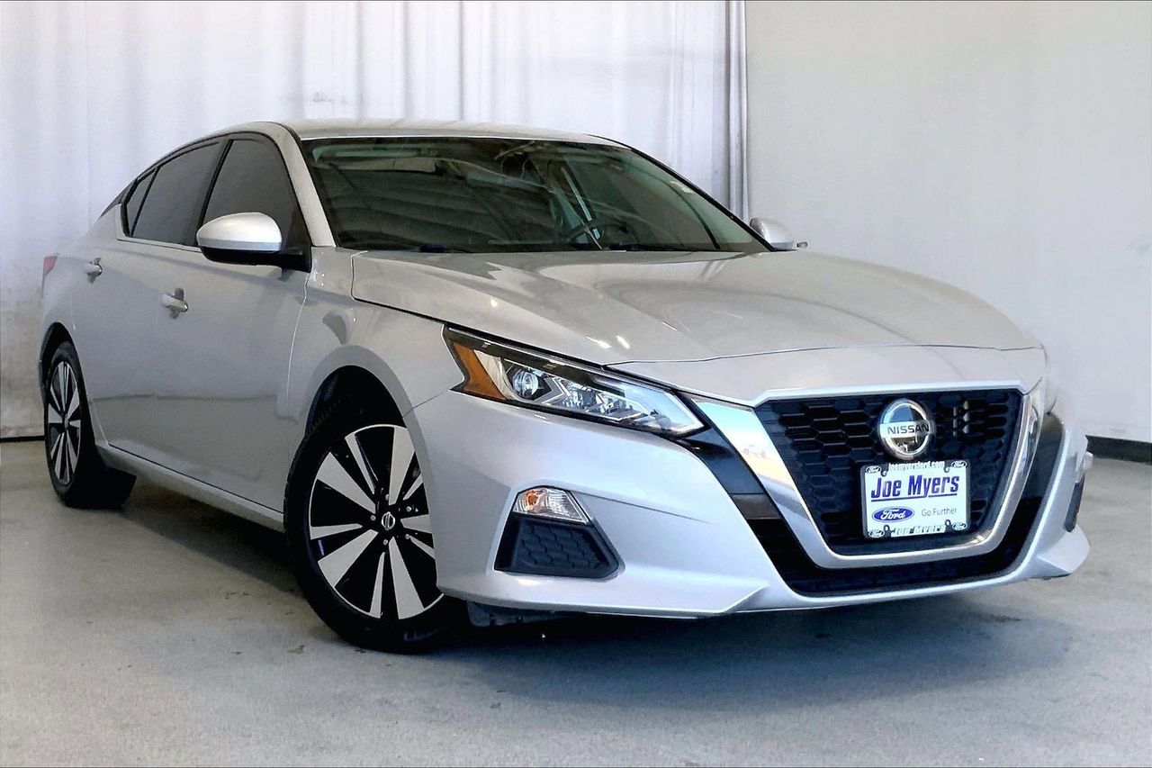 2022 Nissan Altima SV