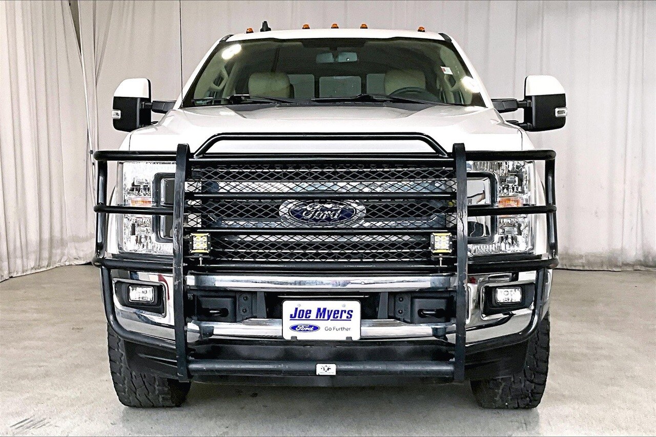 2019 Ford F-250 photo 2