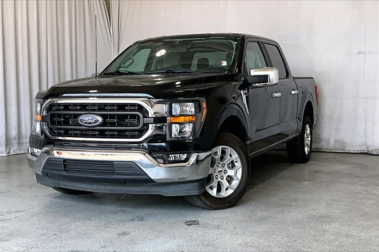 2023 Ford F-150 XLT photo 2