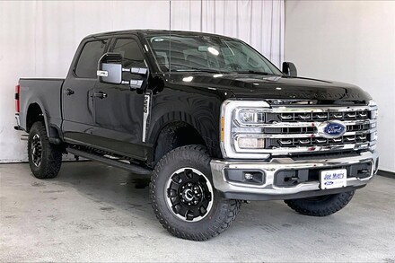 2025 Ford F-250SD Lariat Truck