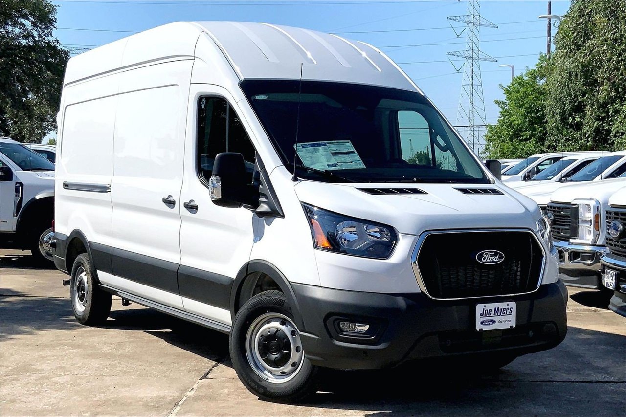 2027 Ford Transit Van Base