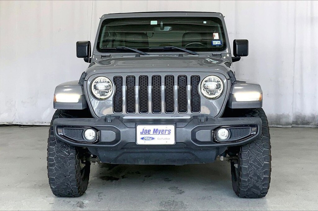 Used 2021 Jeep Wrangler Unlimited Sahara Altitude SUV