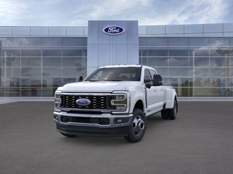 2025 Ford F-350 Lariat photo 2