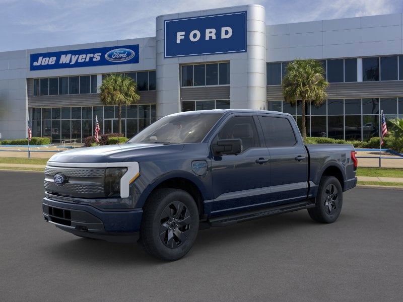 2025 Ford F-150 Lightning Flash's photo