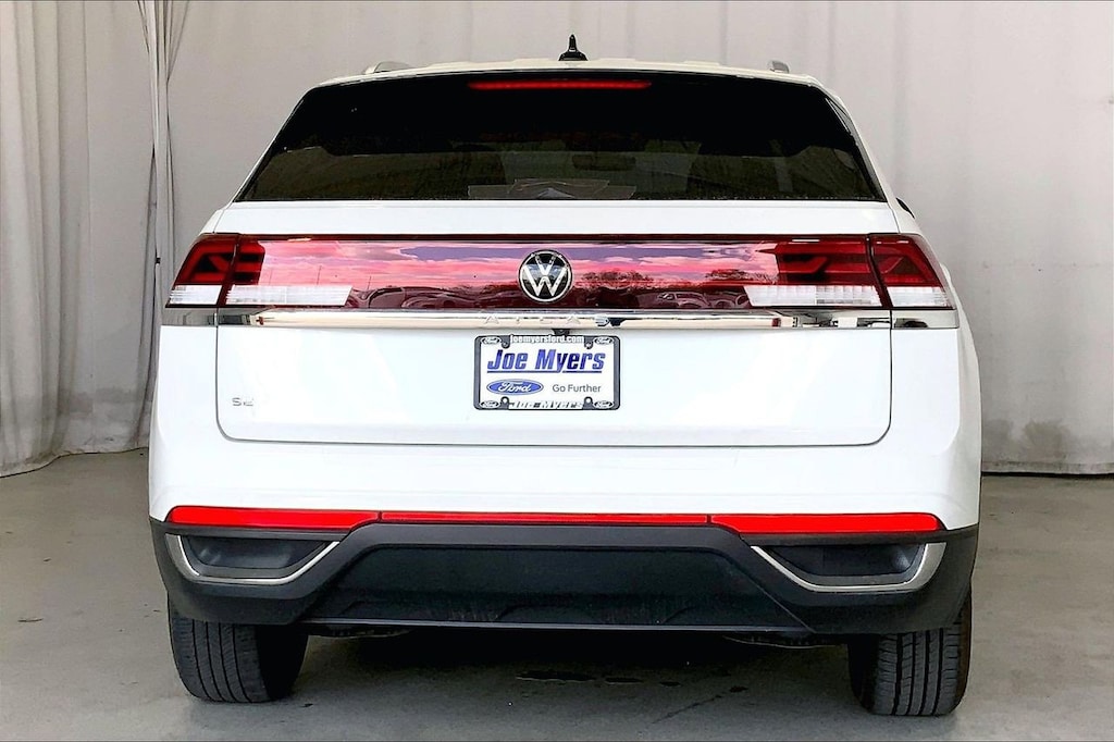 Used 2024 Volkswagen Atlas Cross Sport 2.0T SE SUV