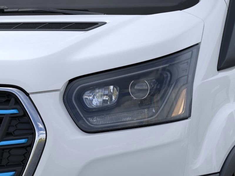 2025 Ford E-Transit Cargo Van Base - Photo 18