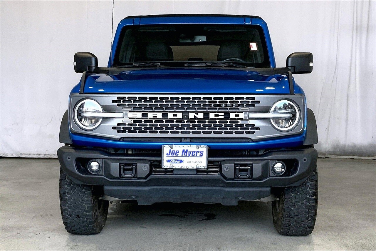 2022 Ford Bronco Badlands photo 2
