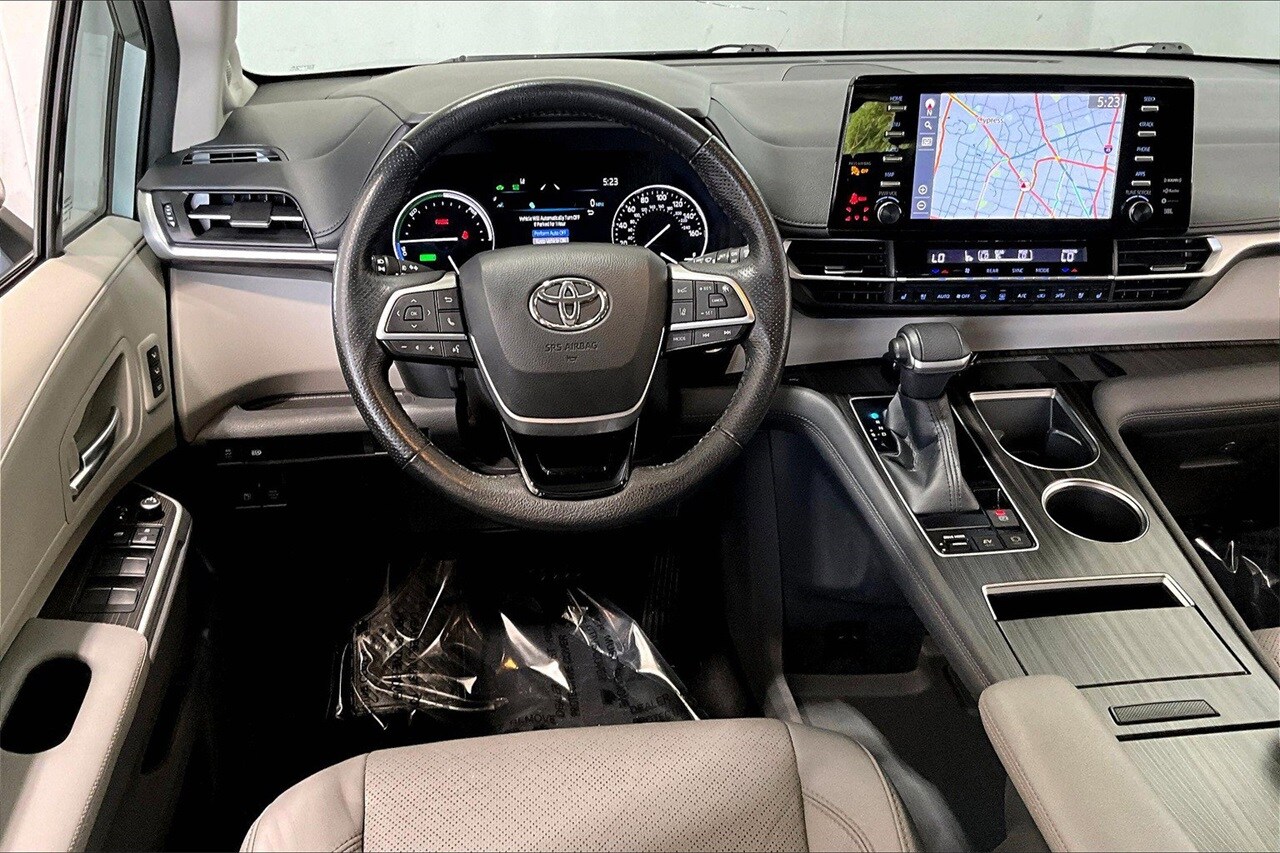 2021 Toyota Sienna Limited photo 4