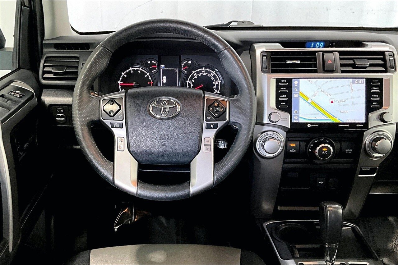 2020 Toyota 4Runner SR5 Premium photo 4