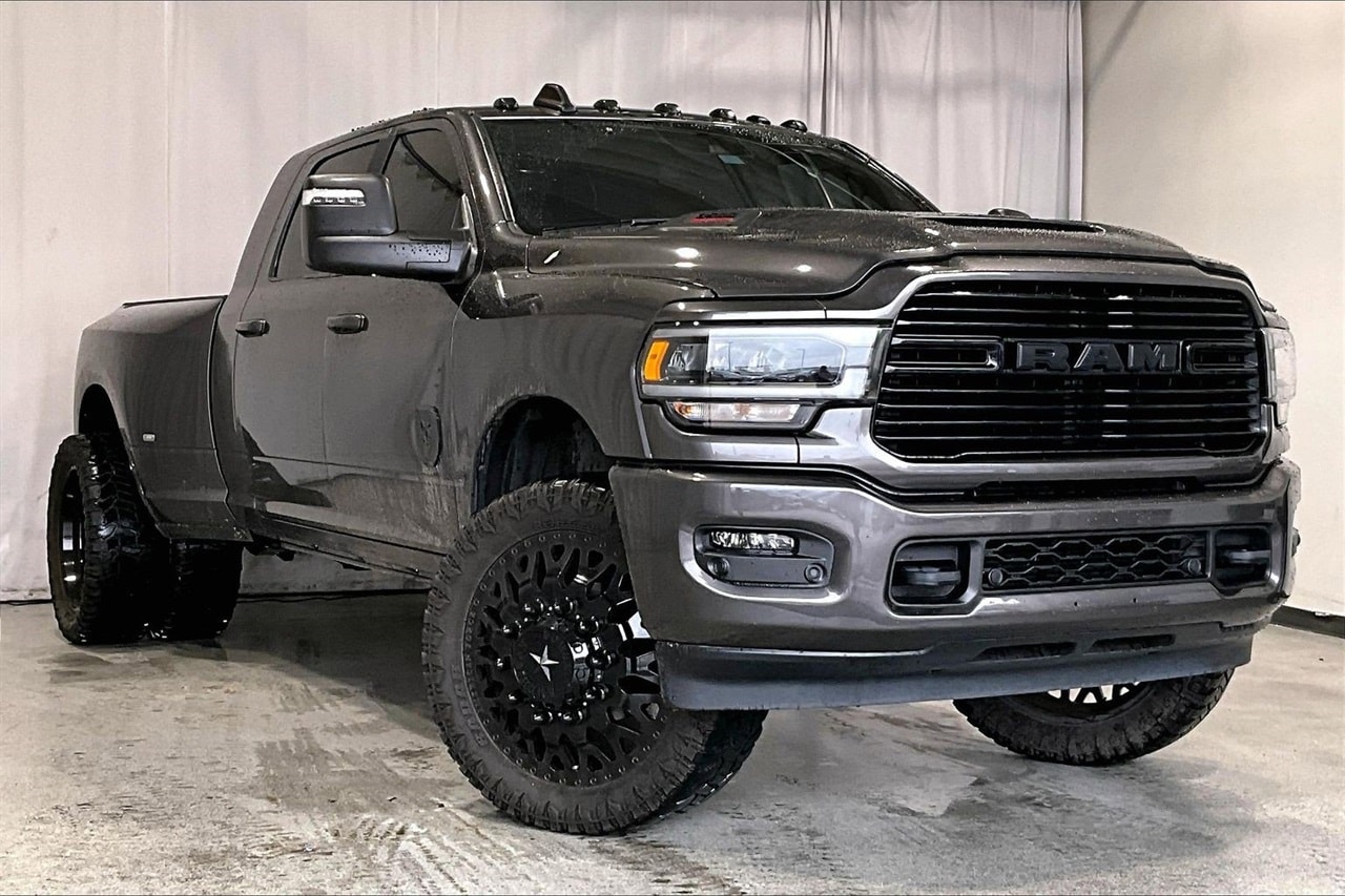 2023 RAM Ram 3500 Pickup Laramie's photo