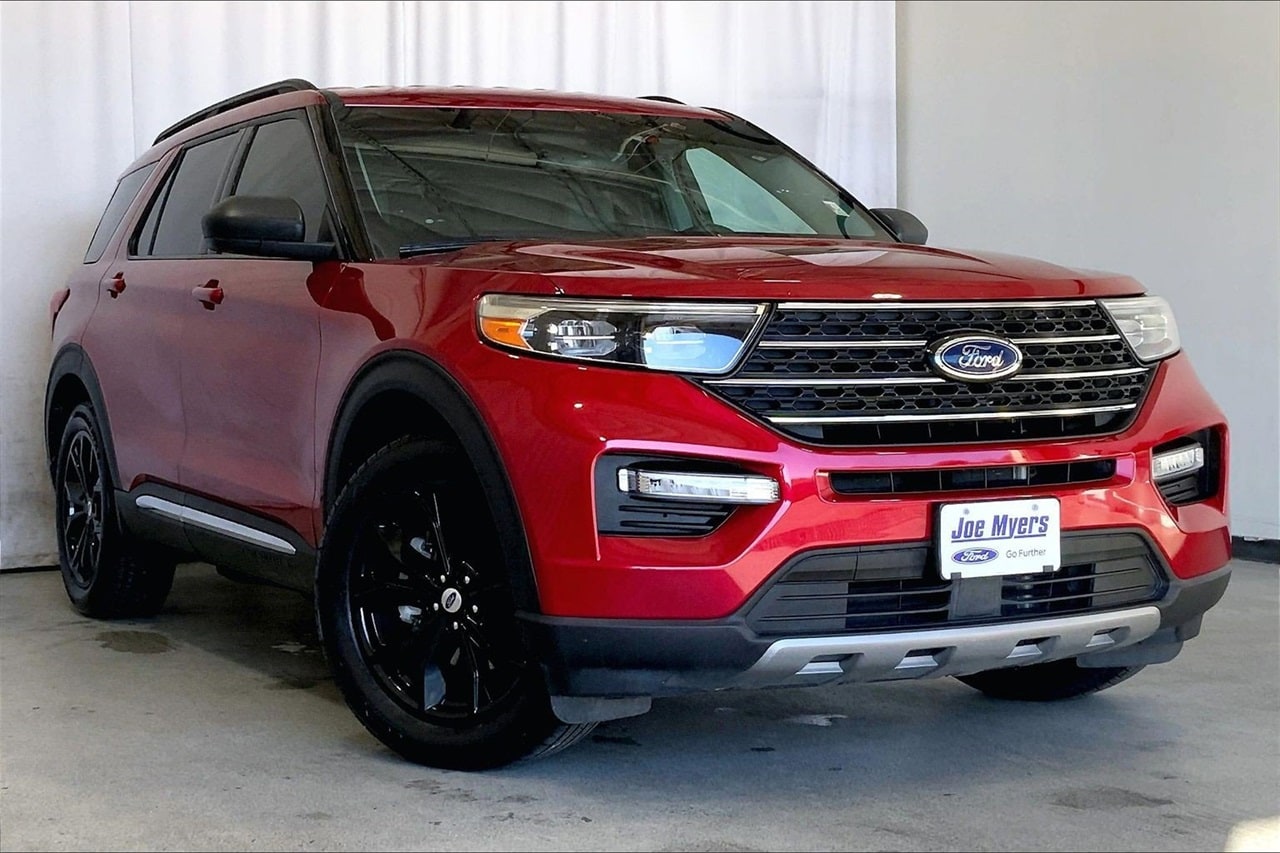 2022 Ford Explorer XLT's photo