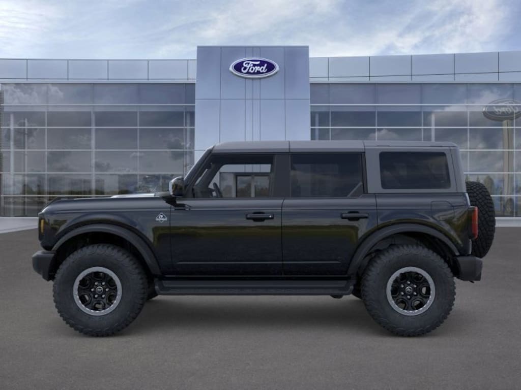 New 2025 Ford Bronco Outer Banks SUV