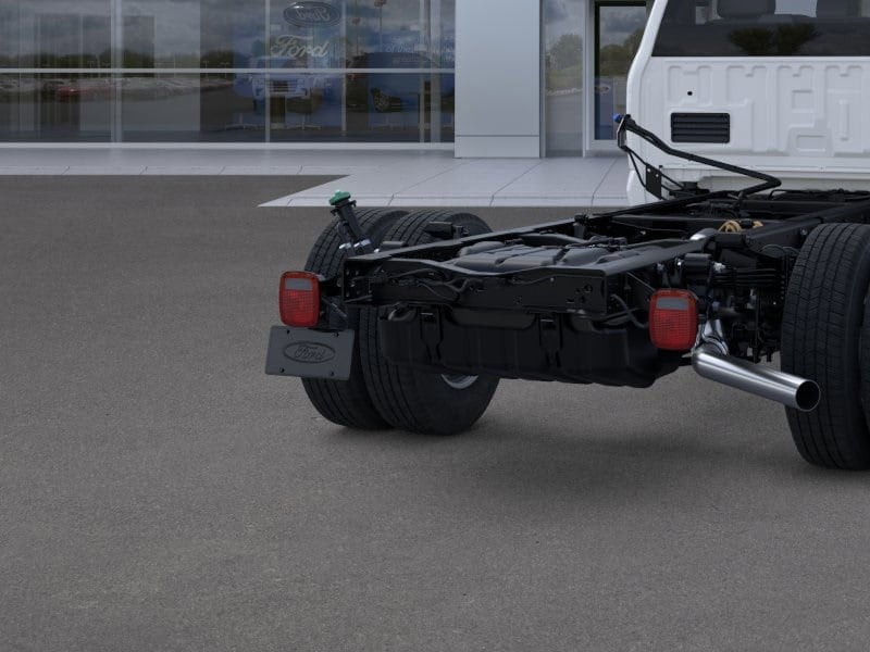 2025 Ford F-350 Super Duty Chassis Cab XL - Photo 21