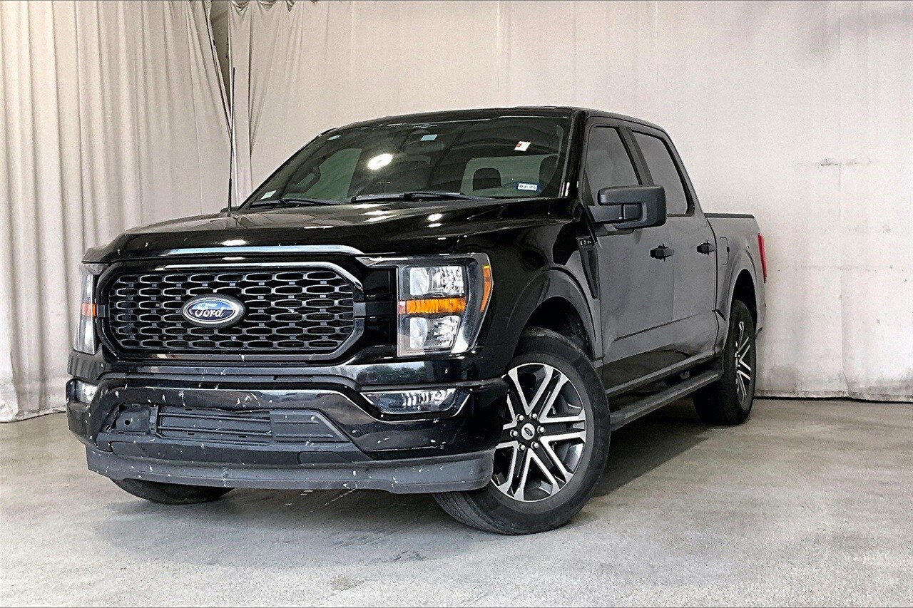 2023 Ford F-150 XL photo 2