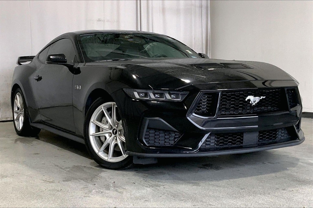 2024 Ford Mustang GT Premium's photo