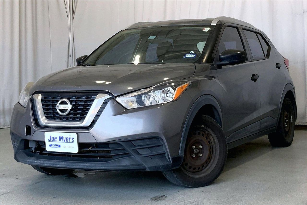 Used 2018 Nissan Kicks S with VIN 3N1CP5CU8JL521818 for sale in Jersey Village, TX