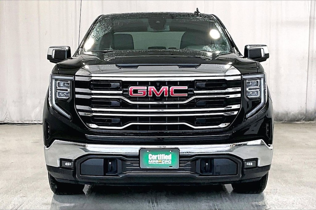 Used 2025 GMC Sierra 1500 SLT Truck