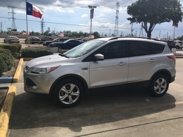 2016 Ford Escape SE's photo
