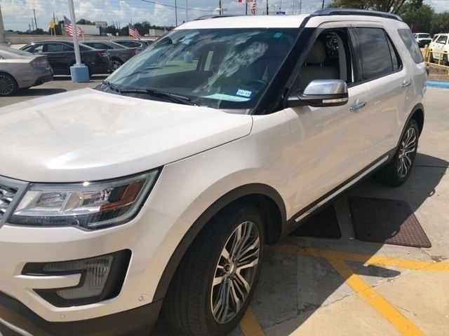 2017 Ford Explorer Platinum 4WD's photo