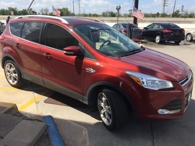 2015 Ford Escape Titanium's photo