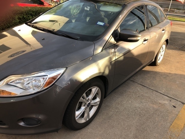 2014 Ford Focus Sedan SE's photo