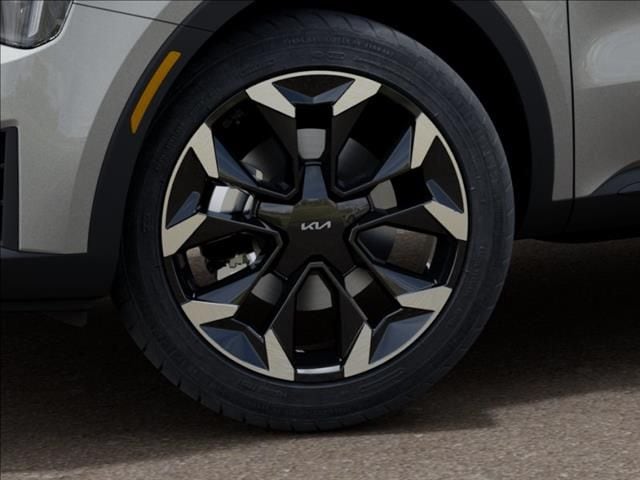 New 2026 Ivory Silver Kia EX image 9