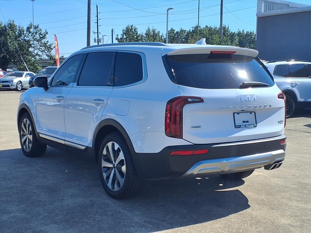 2022 Kia Telluride S photo 2