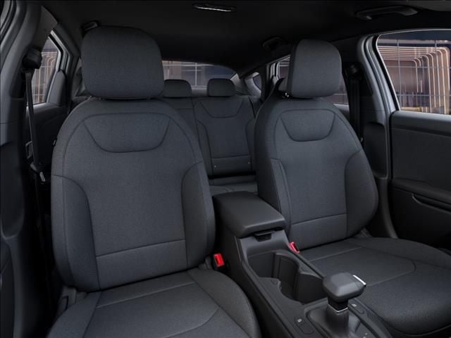 New 2026 Snow White Pearl Kia LXS image 15