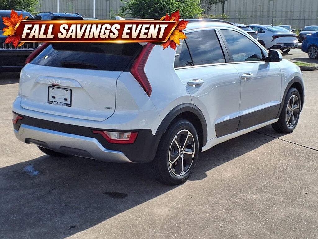 Certified 2024 Kia Niro LX SUV