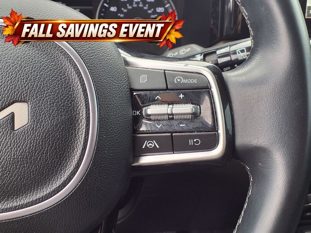 Certified Used 2022 Ebony Black Kia S image 21