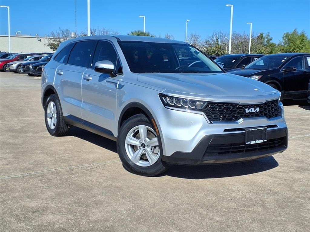 Certified 2022 Kia Sorento LX SUV