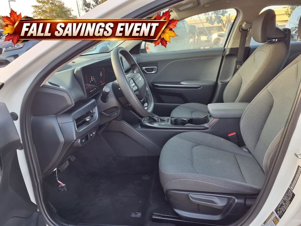 Certified Used 2025 Snow White Pearl Kia LXS image 10