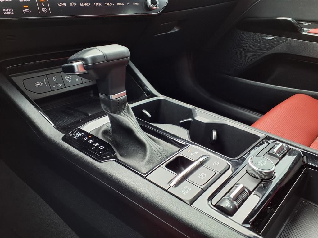 Certified Used 2025 Aurora Black Pearl Kia GT-Line image 21