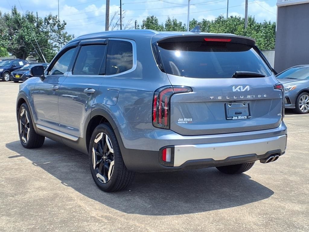 Certified 2023 Kia Telluride EX with VIN 5XYP3DGC4PG352998 for sale in Houston, TX