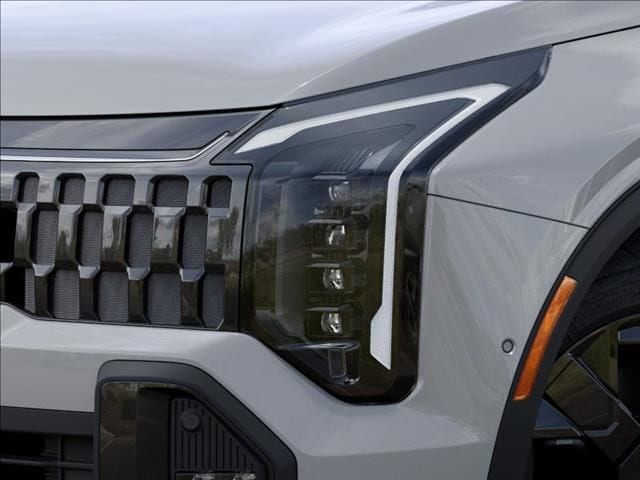 New 2026 Wolf Gray/Black Roof Kia X-Pro Prestige image 10