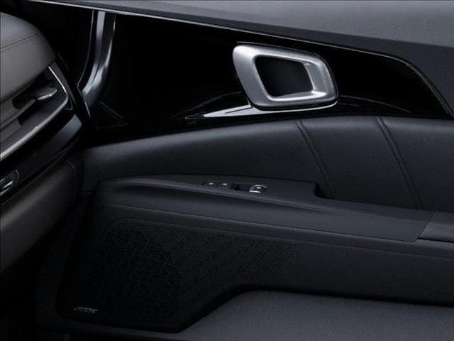 New 2026 Snow White Pearl Kia SX Prestige image 25